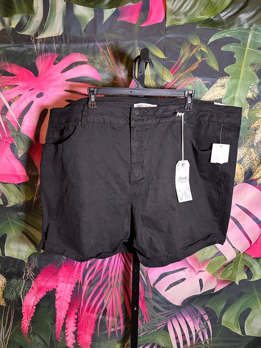Royalty for me size 24 shorts